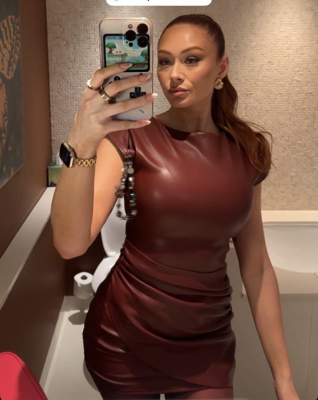 Elz the witch goon for her big tits such perfect chav goon fuel