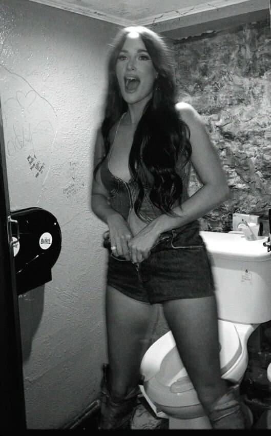 Kacey Musgraves Big Luscious Breast & Hot Beautiful Ass & Banging Body makes me Leak so much ??