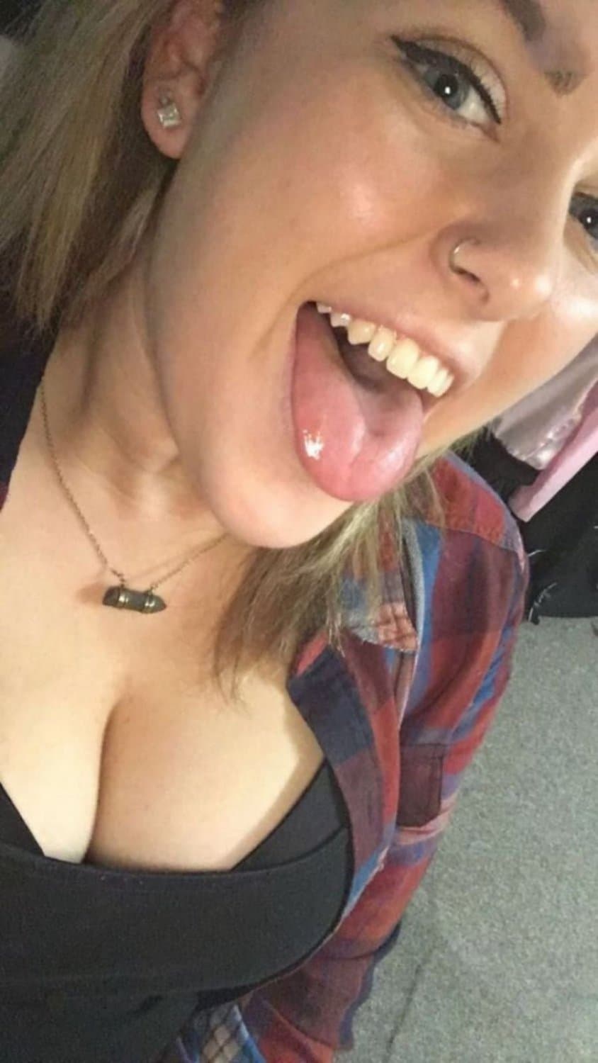 Raina 18yo Minnesota USA likes blowjob and deeptroath with big boobs. For same  my Kik in comments