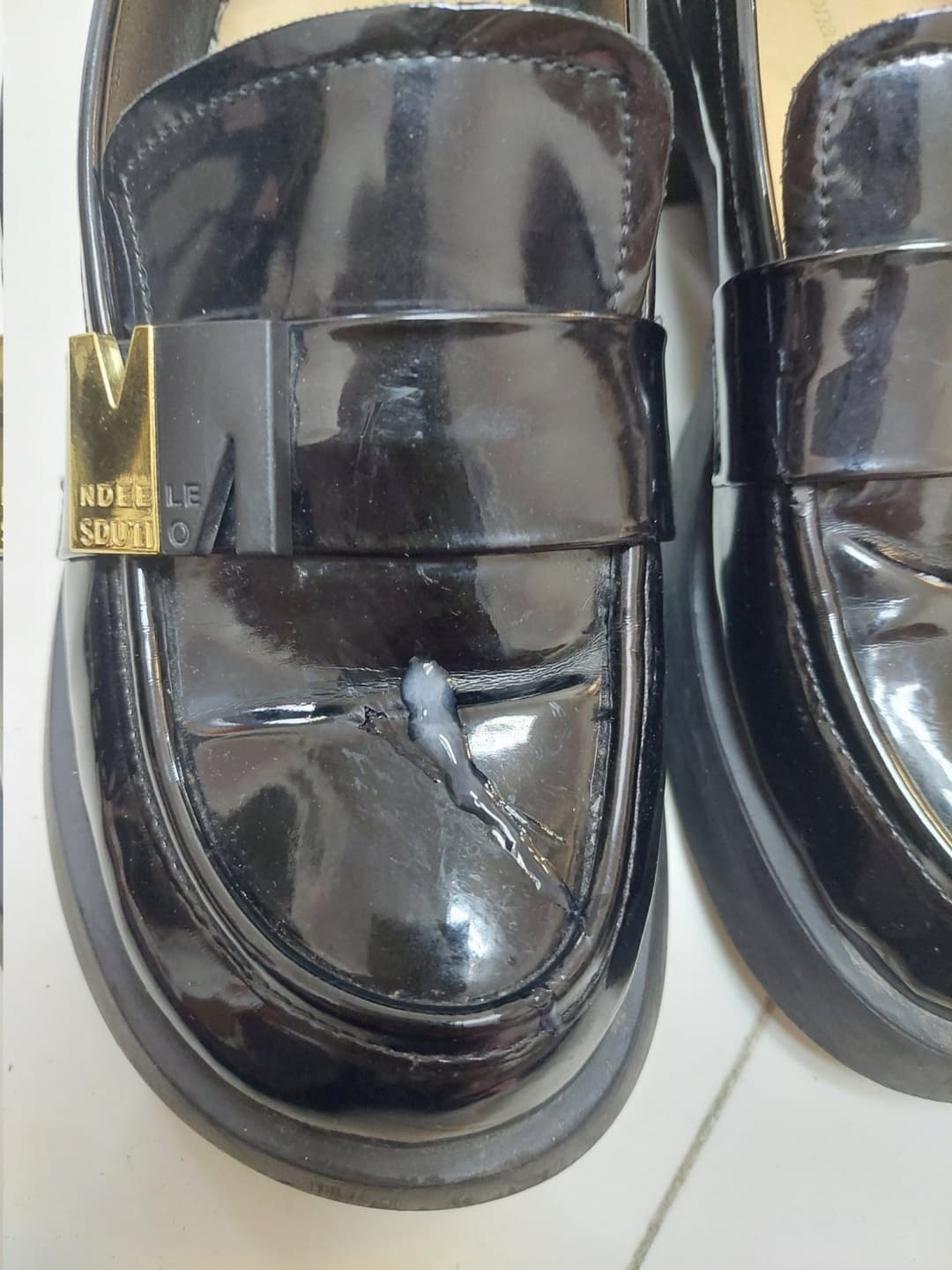 Click to view full size Asian shoes and cum