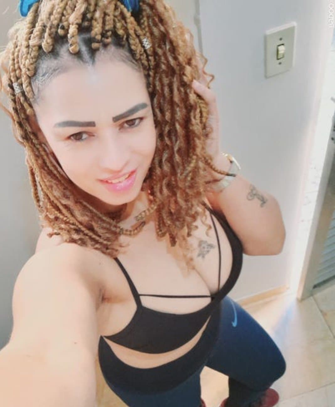 Mais Decotes Mais Tetas Mais Gostosas