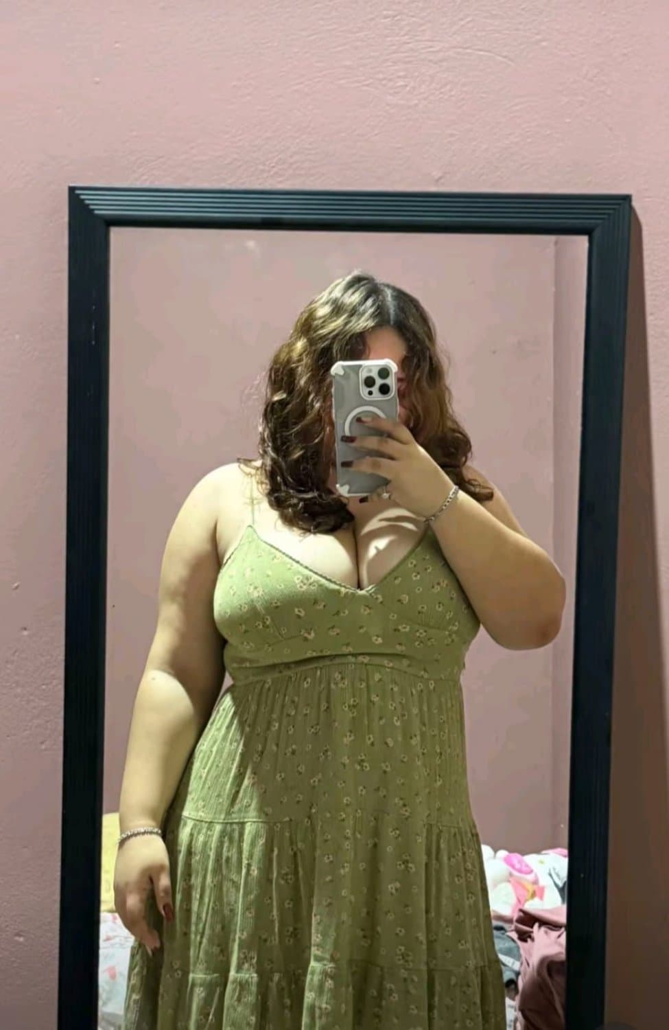 Rica gordita gimiendo de placer