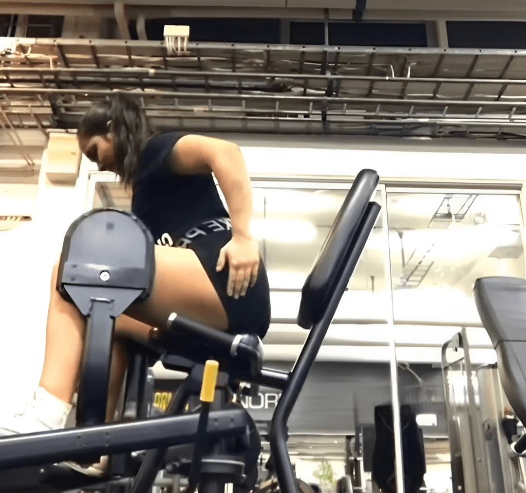 Thick asian working out that fat ass