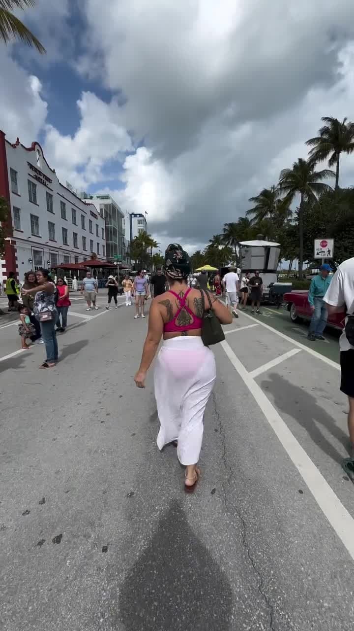 Danielle (90 Day Fiance)