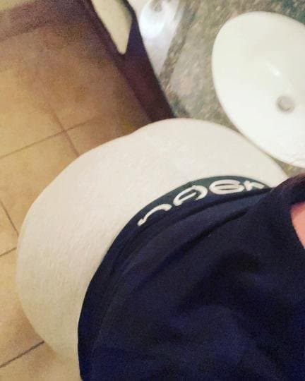 PAWG 100% REAL moms photos from phone , BIG BOOTY MILF LEals