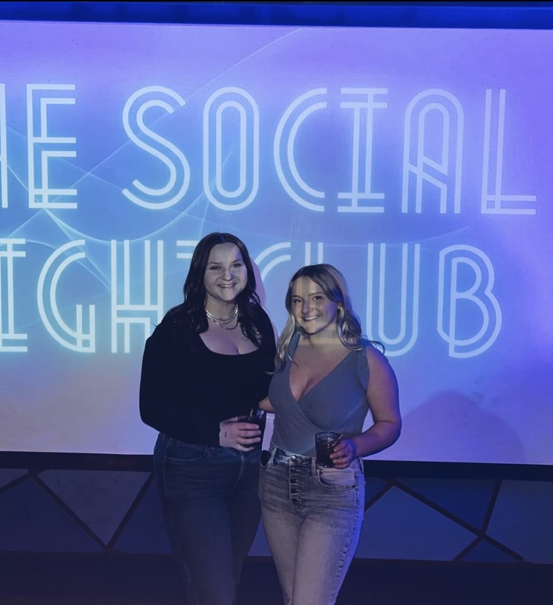 Canada - Rianne, thick ‘n busty country girl