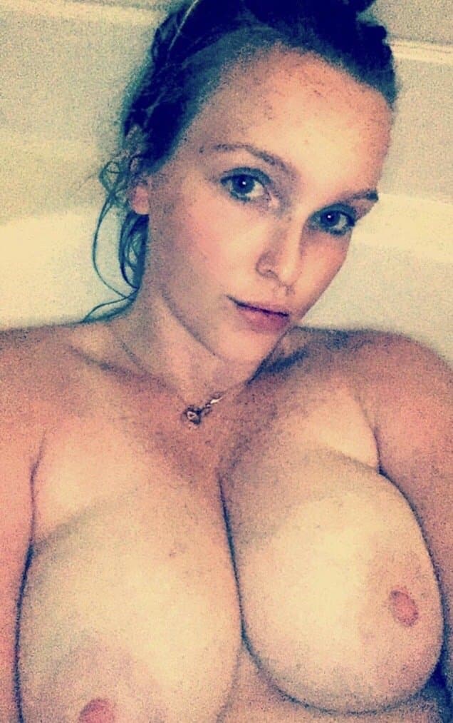 Come look at my bare cheating tits