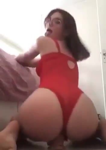 Pretty, naughty brunette
Hot, bespectacled, horny girl with a big ass loves riding her toy like a sl