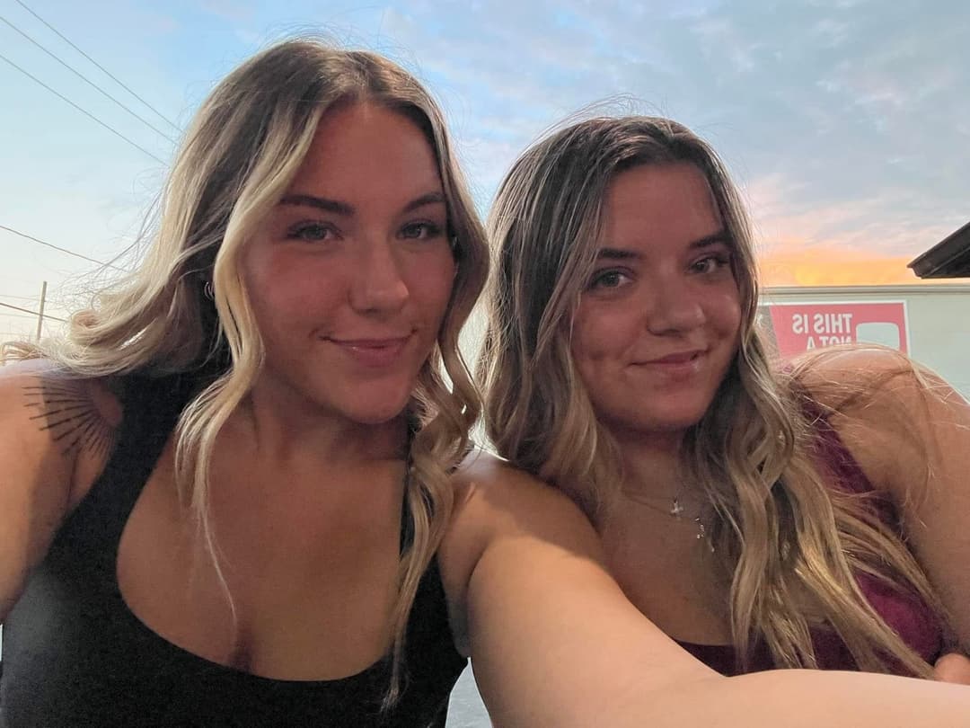 Blonde gym rat begs for cum inside of her & finally gets all of it “It’s so warm.”