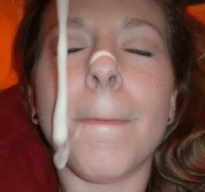 Ohio Cumslut loves hot jizz on he slut face