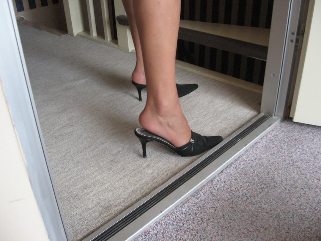 nadia49_ - milf nadia as private cleaner - 0044milf-nadia-001751