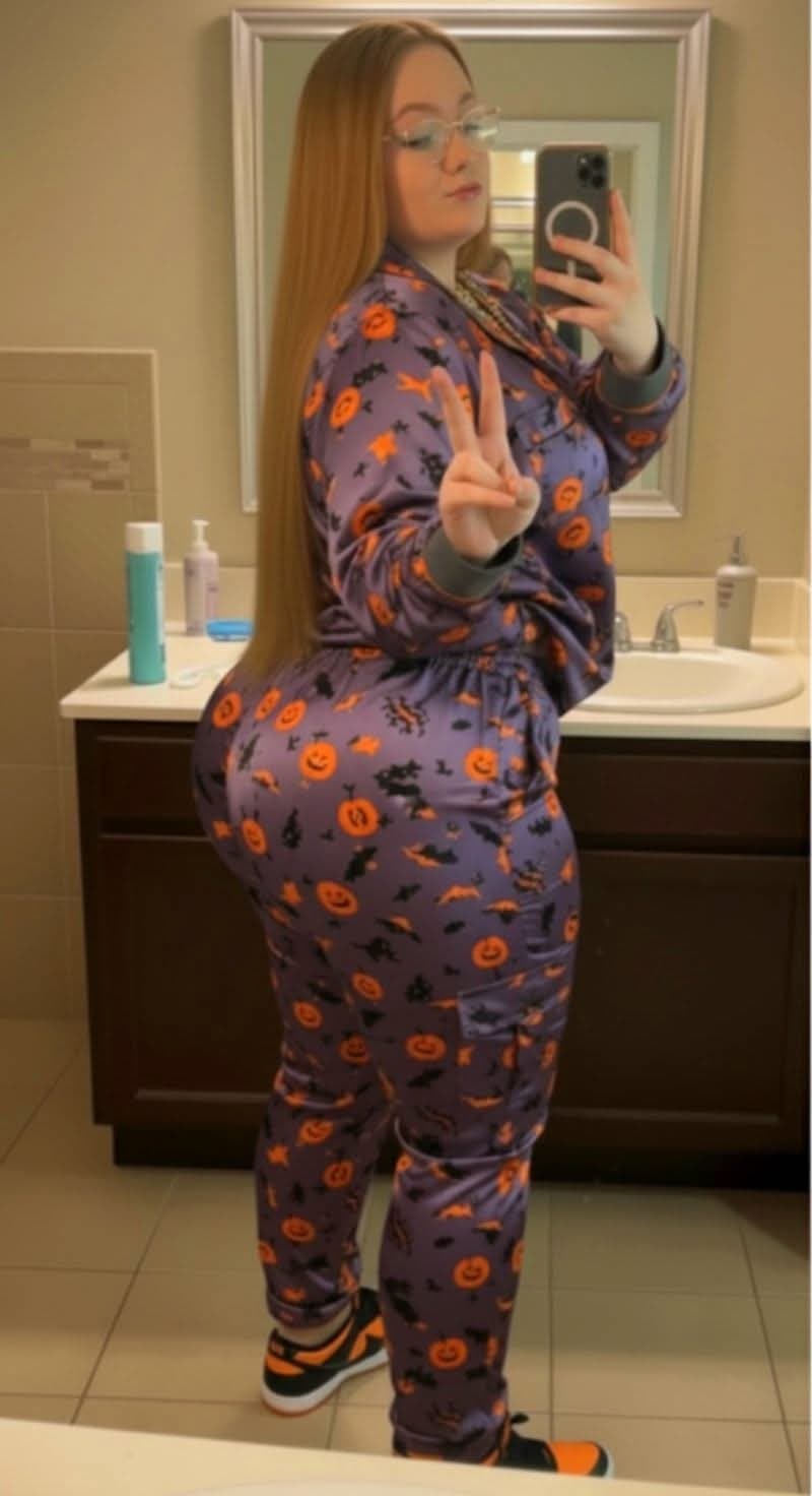 BIG THICK BIG BOOTY ASS PAWG