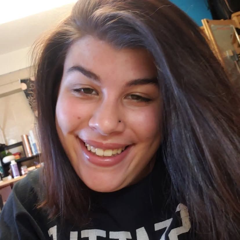 Exposing 19yo Kendal twerking naked