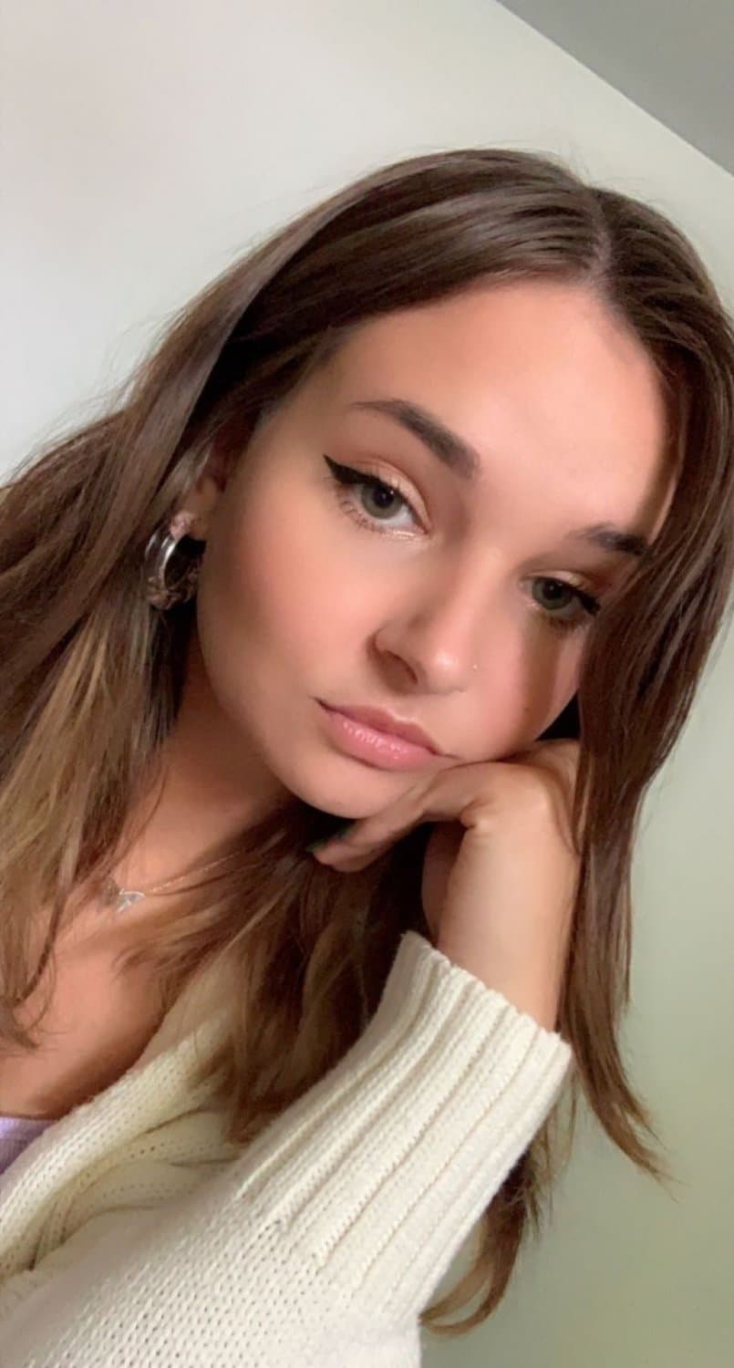 Ceriena‘s cumface and sexy body