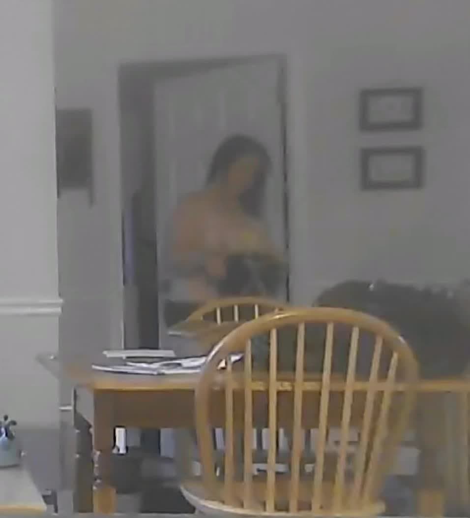 Pennsylvania Step Mom Tara and Daughter Annie Undress Small Tits Big Ass