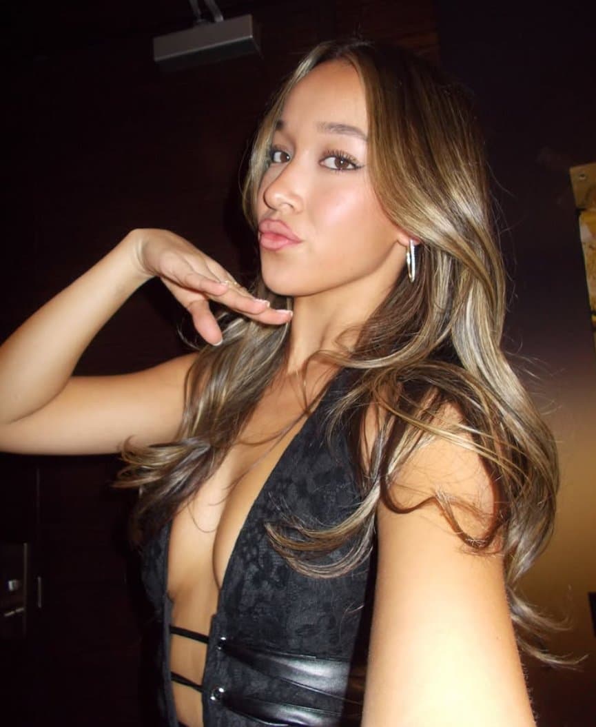 My real older sister Emily.I really need y’all to dm me to talk about my slut.I wanna fuck her hard