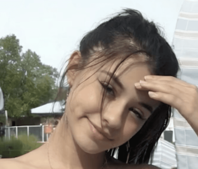 Teaser Content Of Rachel Brockman See Full Content In Premium Galleries $10 In Link In Bio