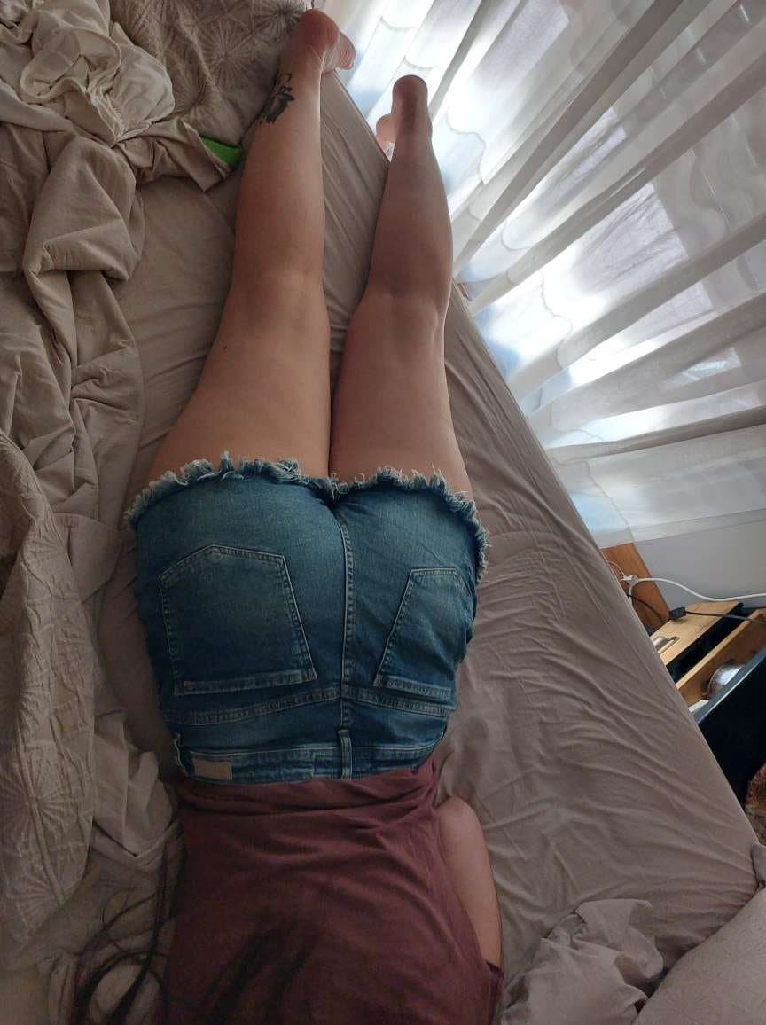 Fatass MILF Cumdump - Ruined doctor Carolina become a Public jerkoff material