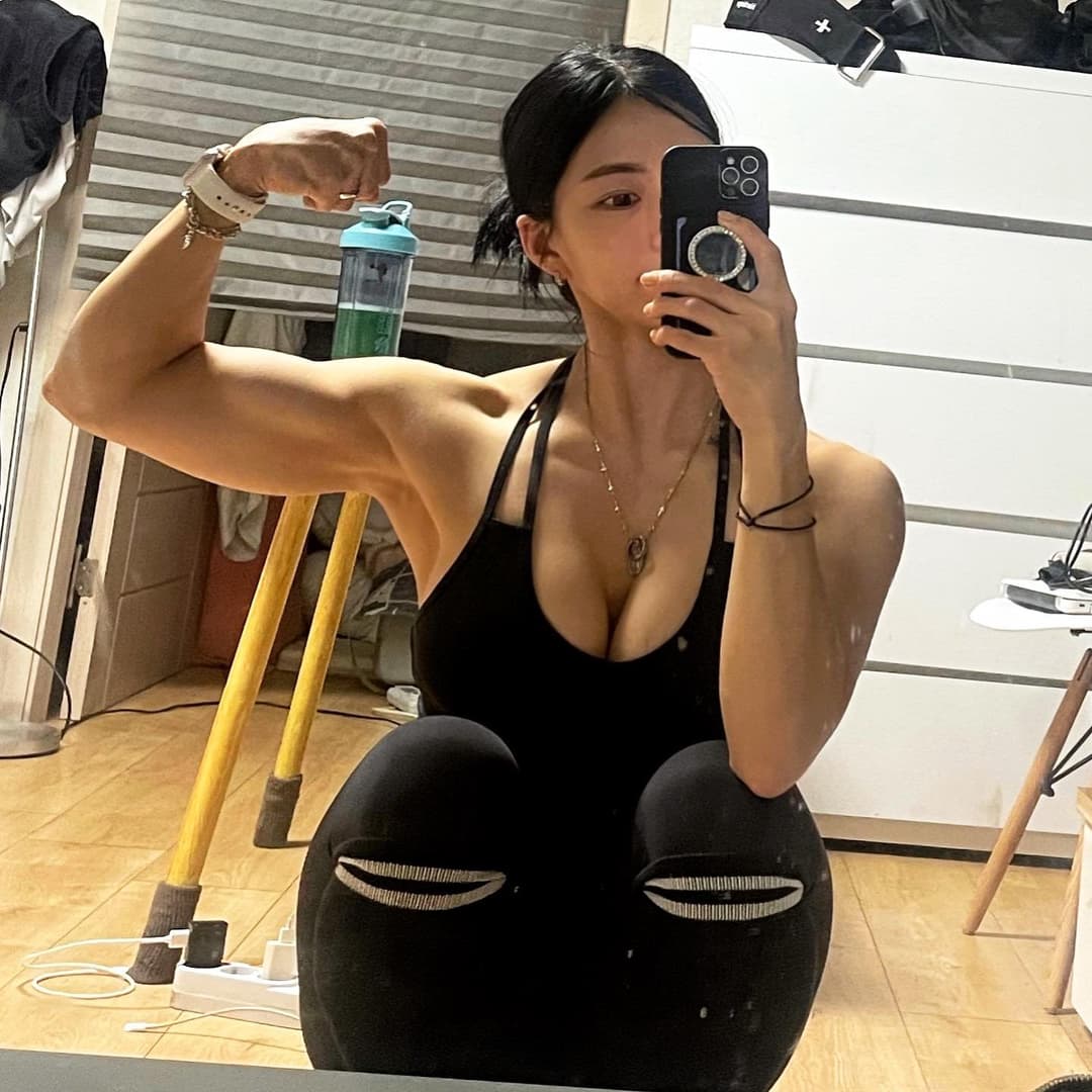 Click to view full size su jung