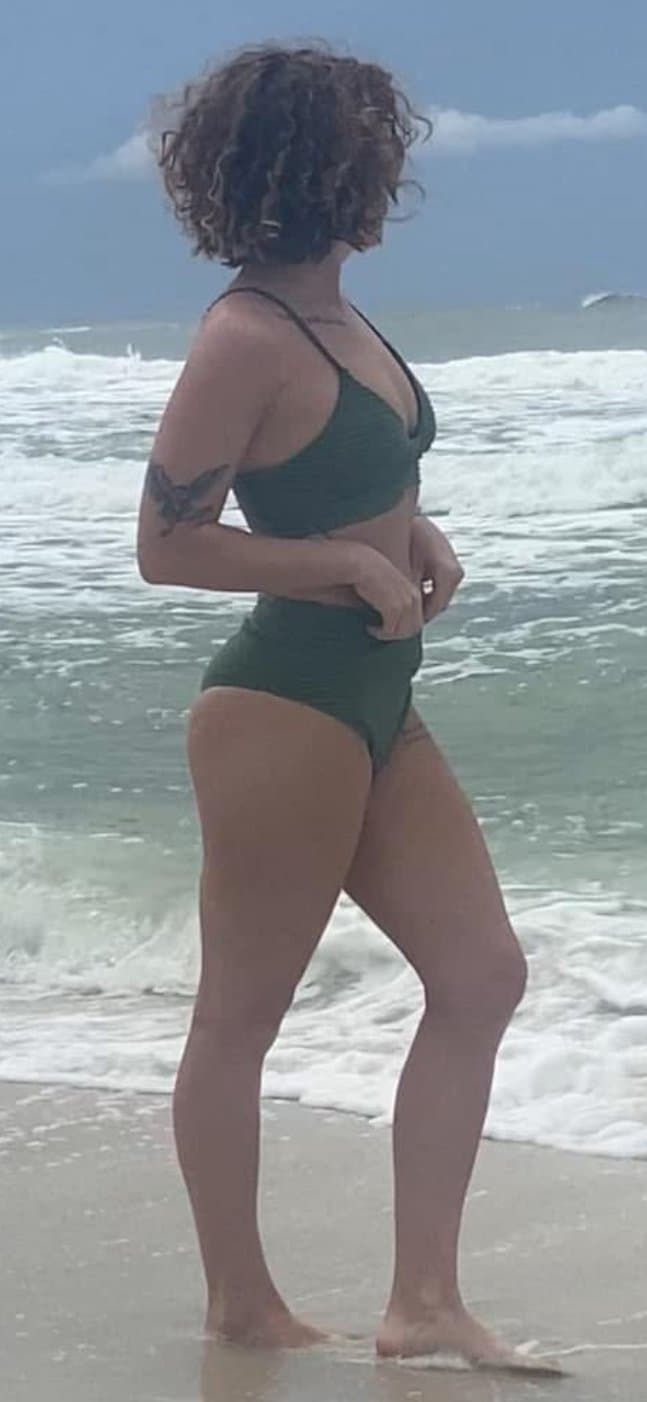 Hot and Fit MILF Teacher (The reason I failed English class)