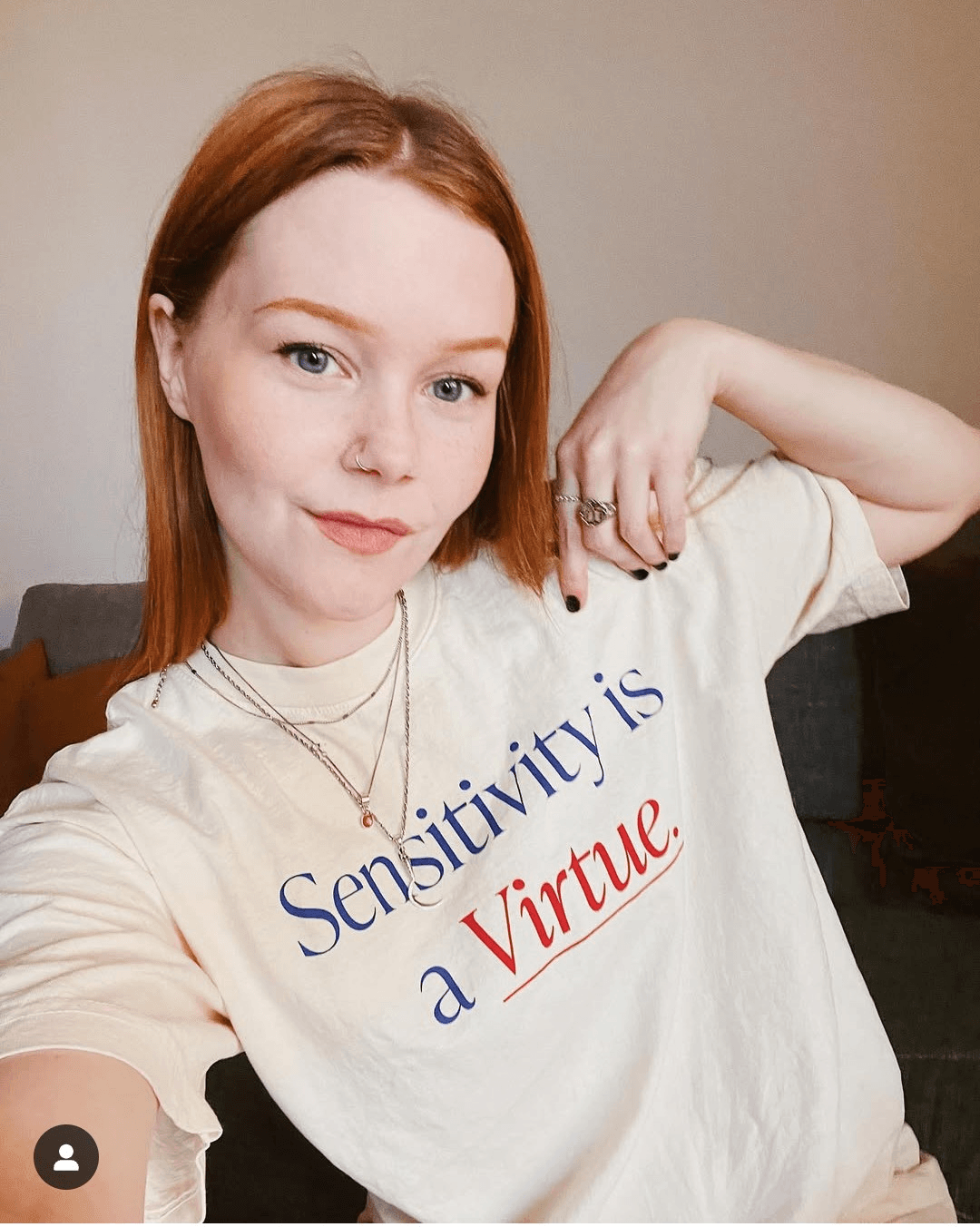 Sexy Milf Youtube Nerd "Possessed by Horror" would be so much fun to degrade and humiliate.