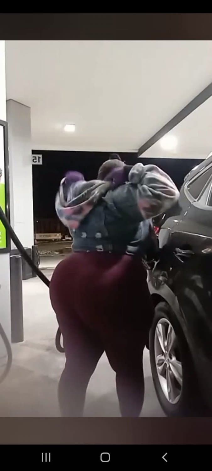 HUGE THICK MEGA EBONY BBW BUG OLE JUICY ASS BOOTY