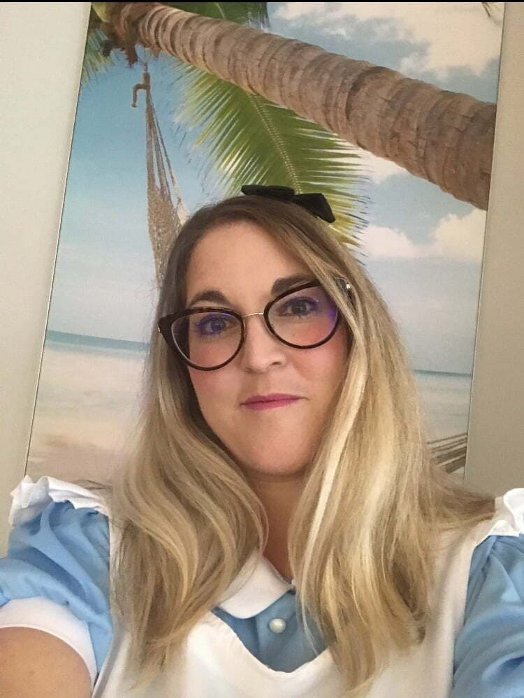 Sexy Stephanie Shown Off