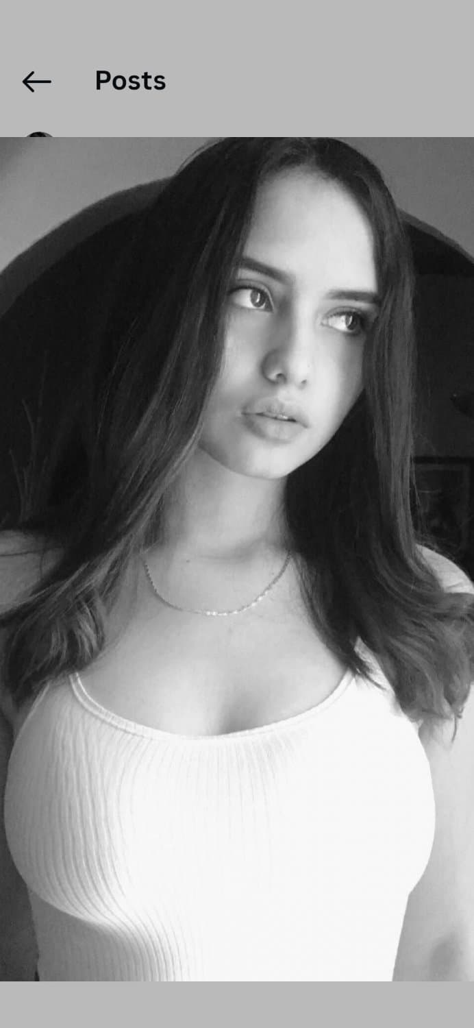 Slim thick former slut white Honduras thick latina big tits and fat ass