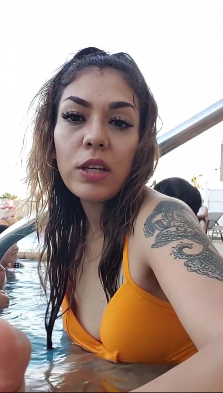 Sexy TikTok Latina loves to show her feet and body, please feel free to use her for AI porn.