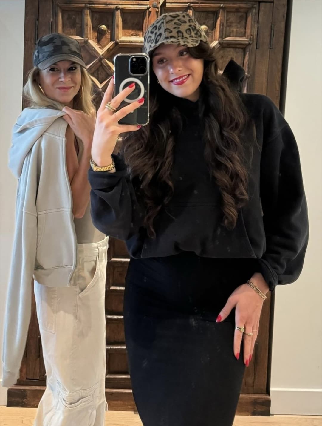 Edging material mother daughter duo