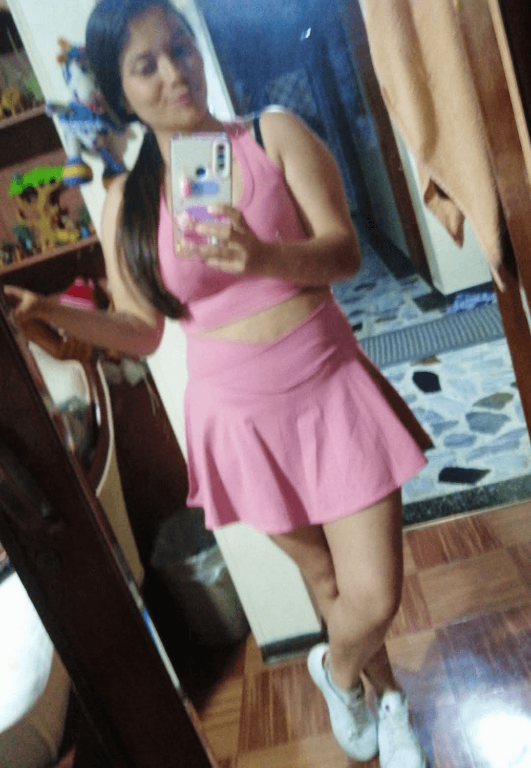 Mamacita rica y soltera jovencita