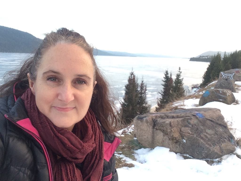 Catwoman is the neighborhood slut!