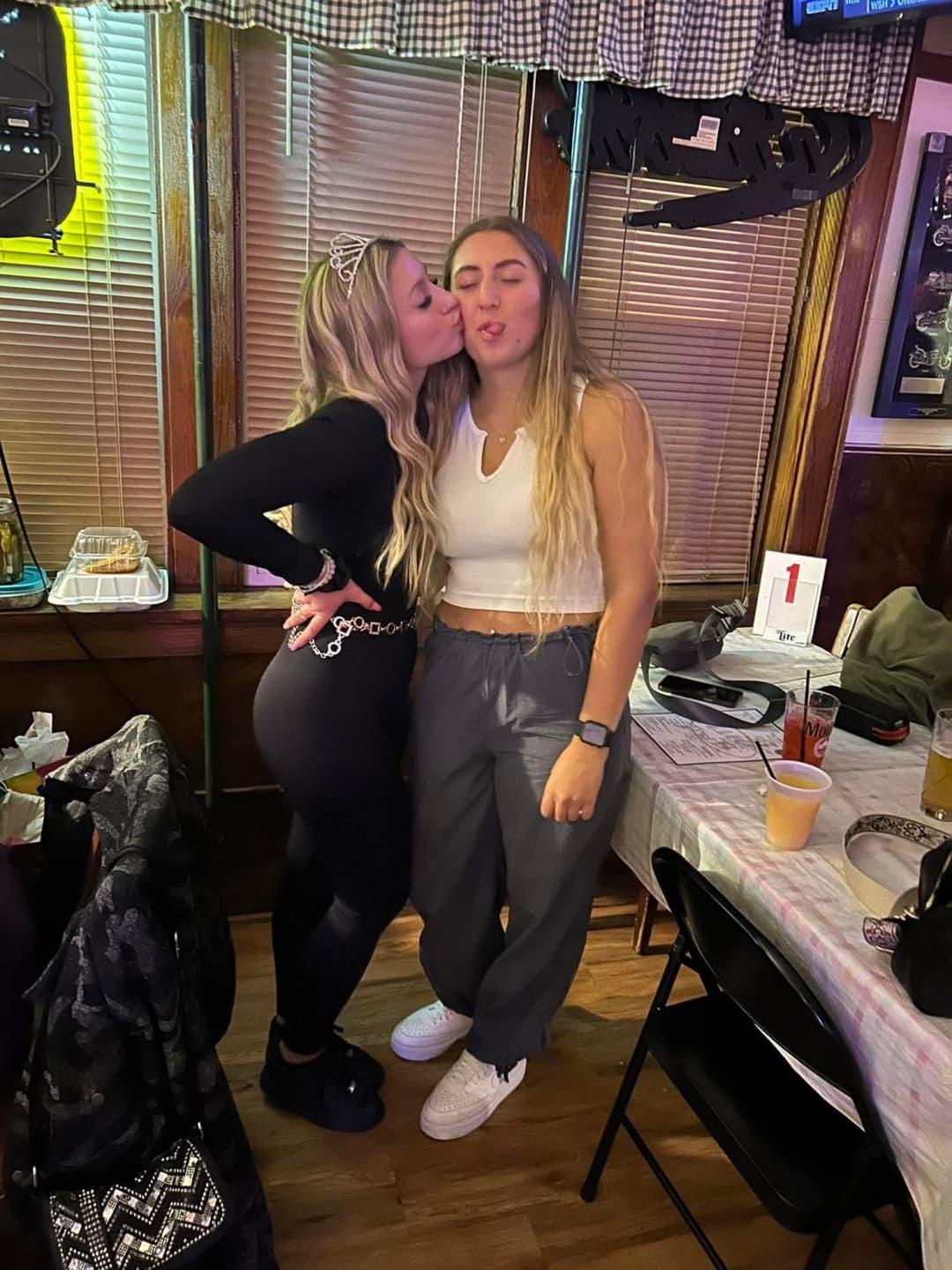 I want to feel my cousins big boobs after watching them bounce on the bumpy car ride