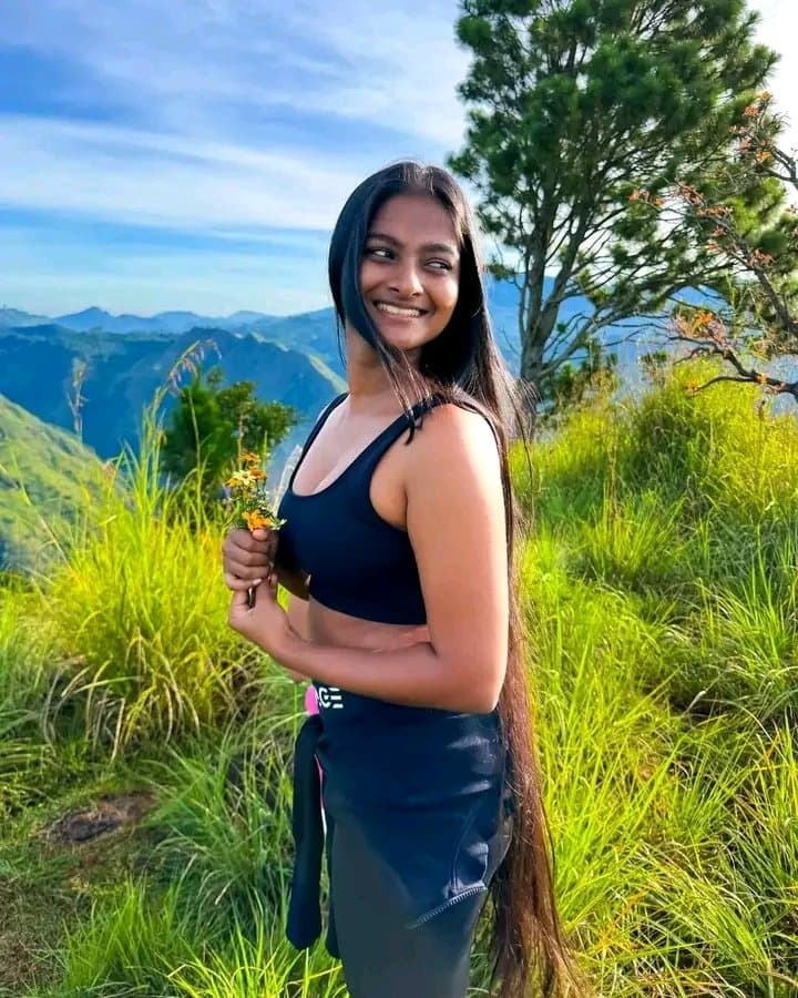 #srilankan #thilini #sinhala #badu