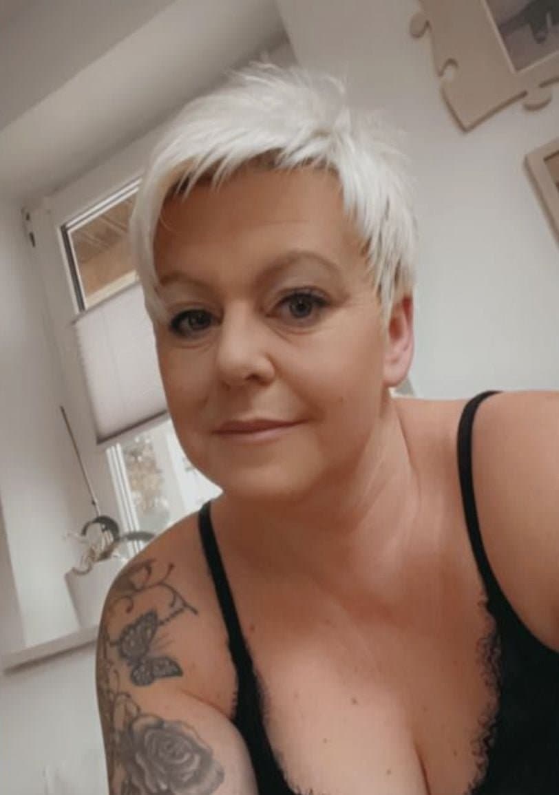 Mature german slut wanna get pounded so hard by bbc