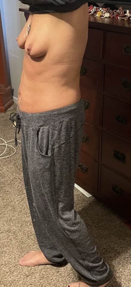 Sexy Thick Amateur Brunette Wife...