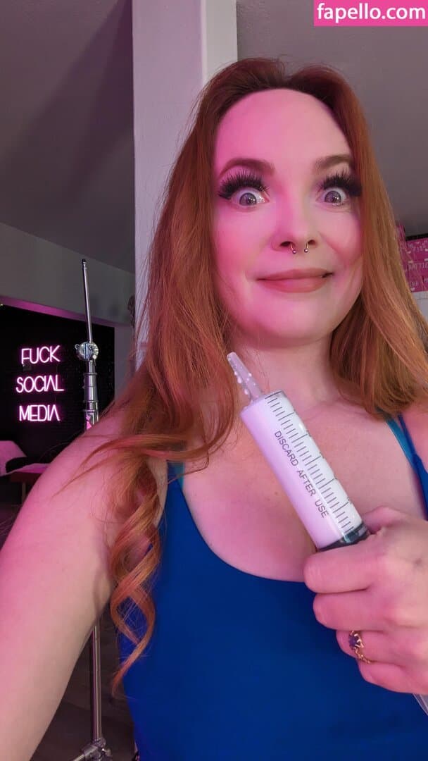 summer-hart-13_0201 ?