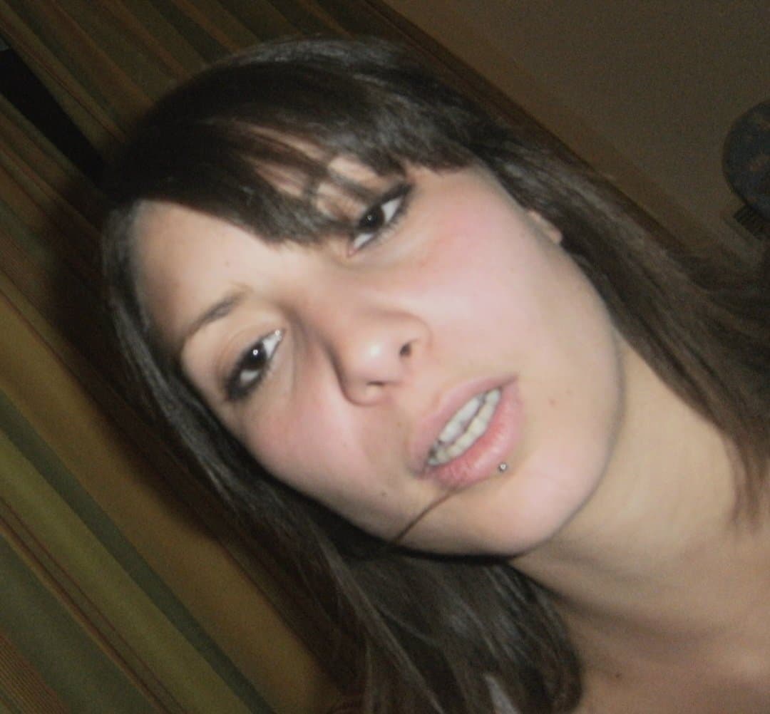 18yo slut bottle insertion