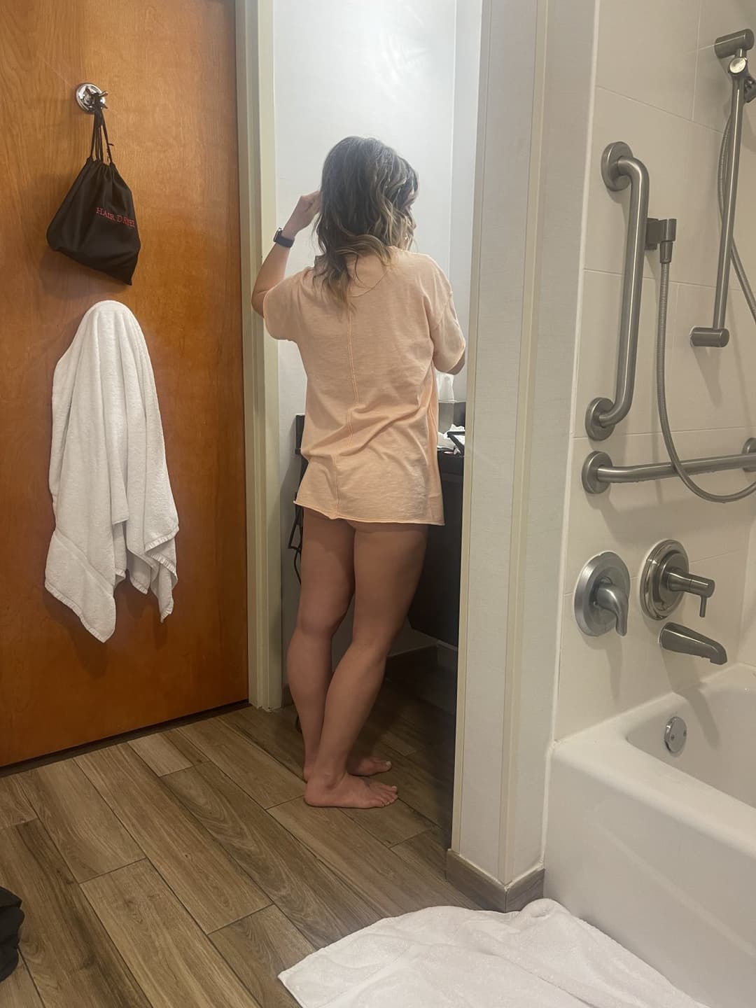 Super sexy sweet girl ass tits body out and modeling for her guys sex girlfriend phone pics