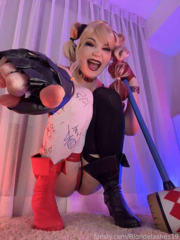 Blondelashes19 Trans / Sissy Shemale Crossdress Femboy Tranny Cosplay