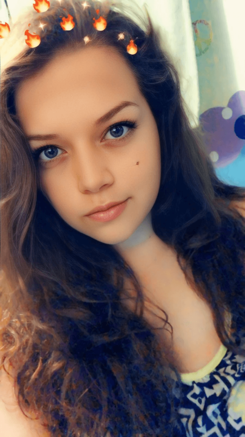 Please Fake/trib my GF for our Anniversary today. Kik Jakova8675409 for her nudes in exchange!