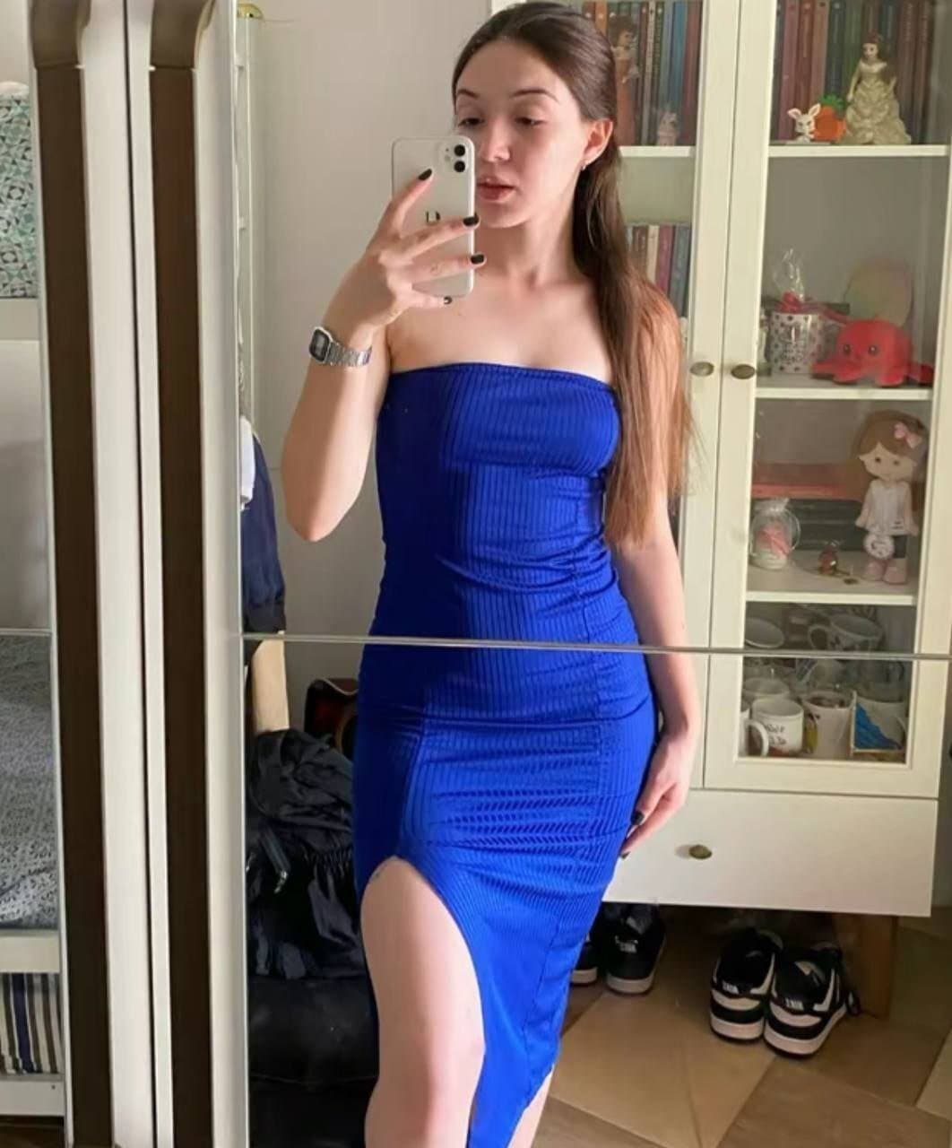 Novinha ninfeta sendo dedada pelo namorado