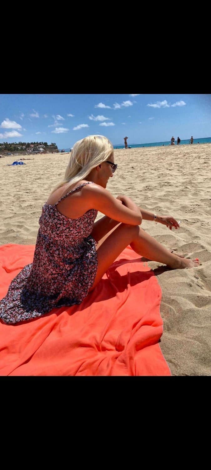 My mom love showing her feet