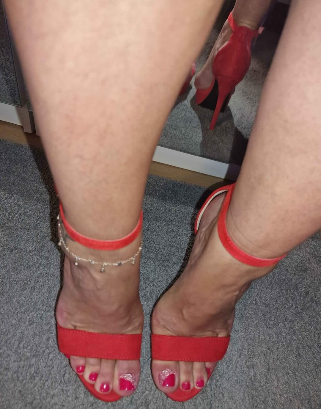 Red High Heels ??