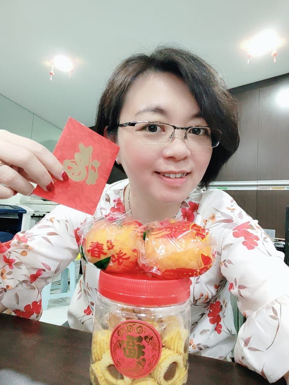 Malaysia lonely housewife no panties show off