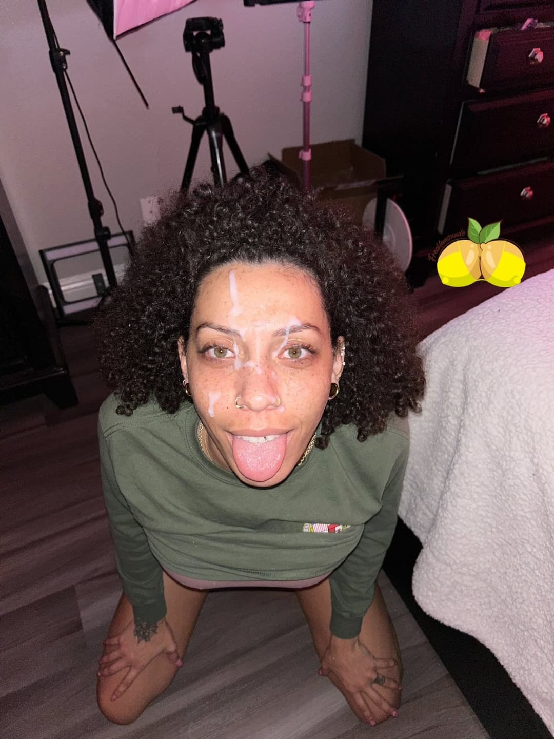 Makeup Cumshot Monday ? Pt 23 MEGA JIZZ