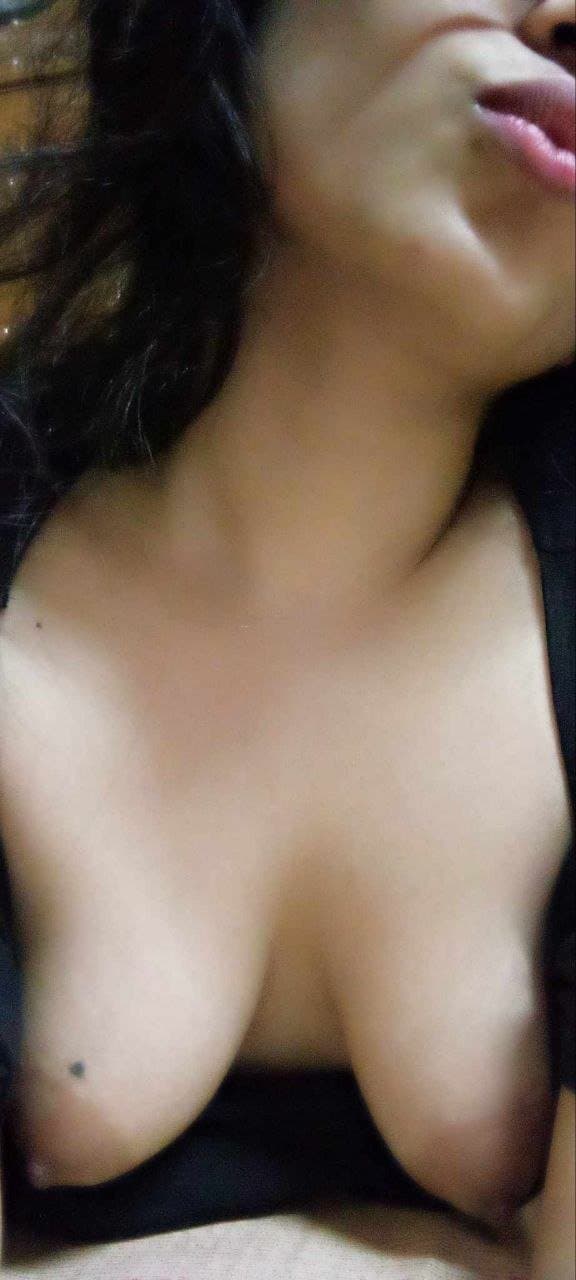 Sweet desi girl sucking her bf and pissing for him