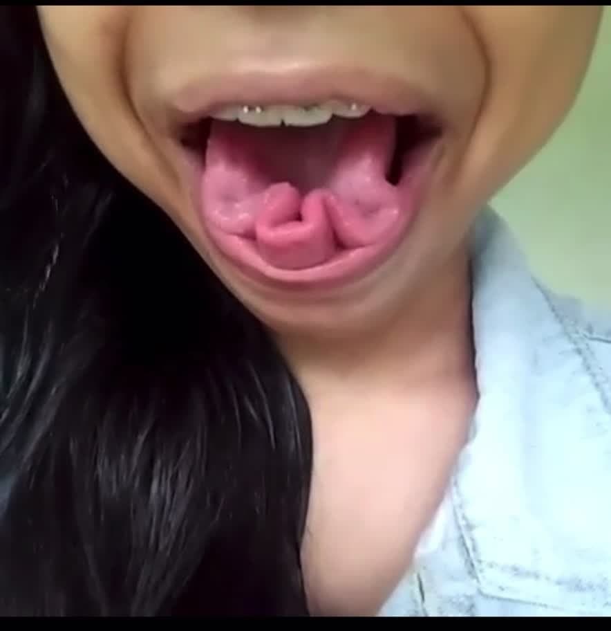 University Girlfriend wants your cock to throat fuck her