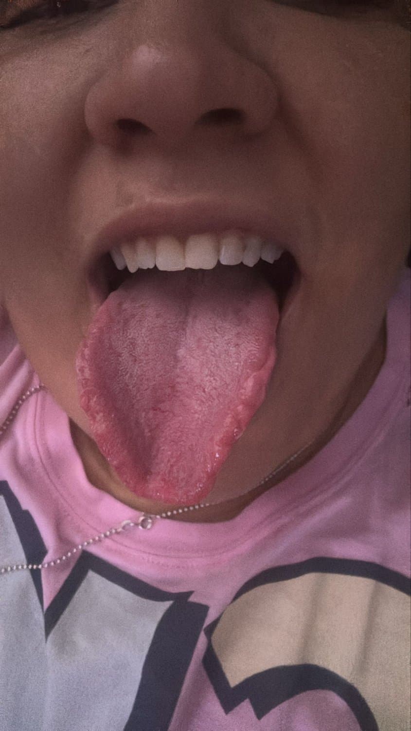 IMG-complete slut wife