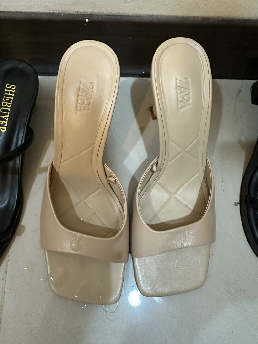 Asian feet / shoes & cum 2